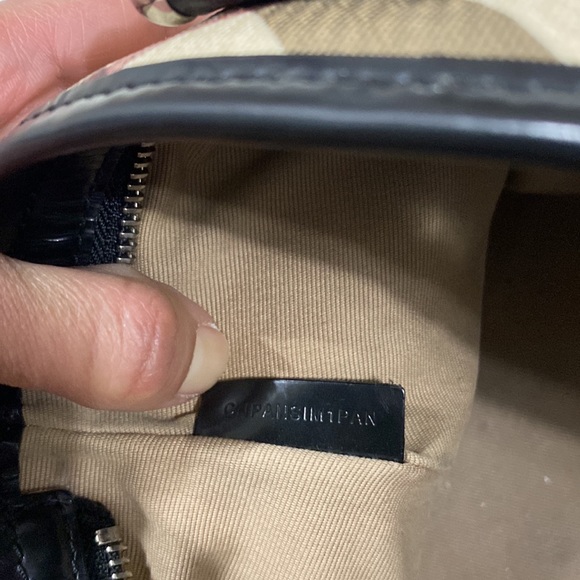 Burberry Tote 💯 authentic - Picture 4 of 14